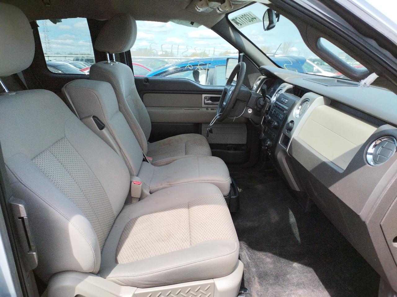 Photo 5 from auction – 2010 FORD F150 SUPER with VIN 1FTEX1C8XAFD44300