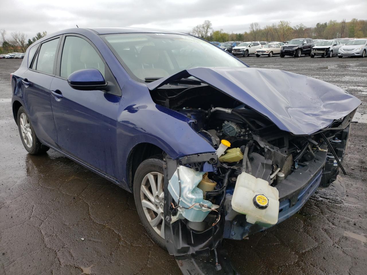 MAZDA 3 I 2012 with VIN JM1BL1L82C1662295 - Photo from auction