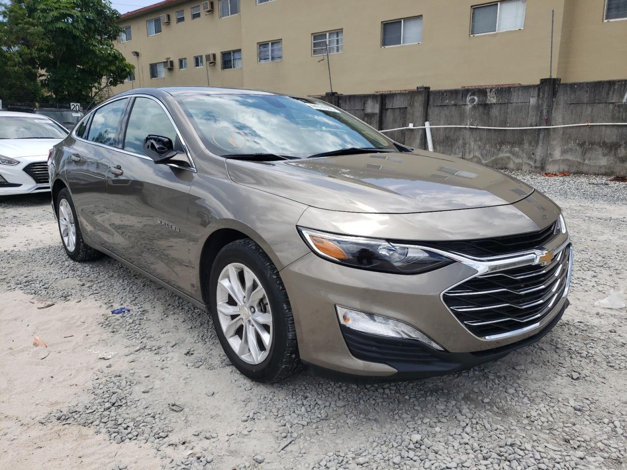 CHEVROLET MALIBU LT 2020 with VIN 1G1ZD5ST6LF061900 - Photo from auction