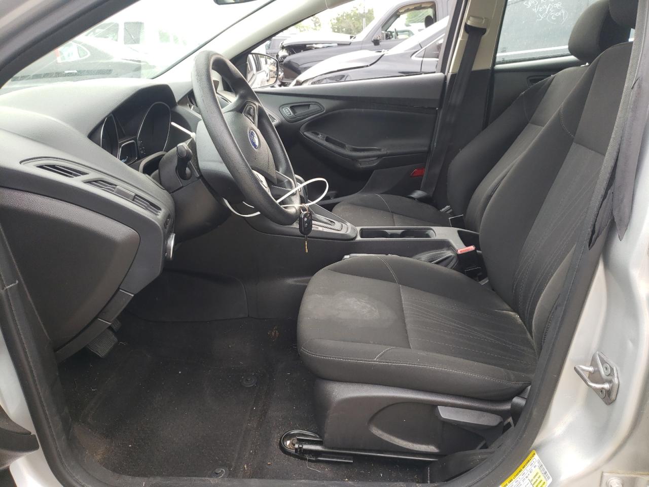 Photo 5 from auction – 2015 FORD FOCUS S with VIN 1FADP3E2XFL365436