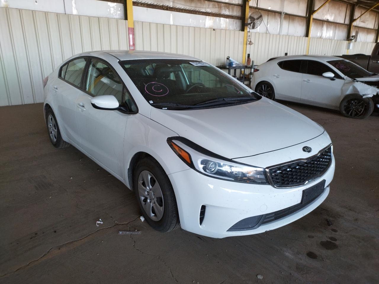 Photo 1 from auction – 2017 KIA FORTE LX with VIN 3KPFK4A71HE058760