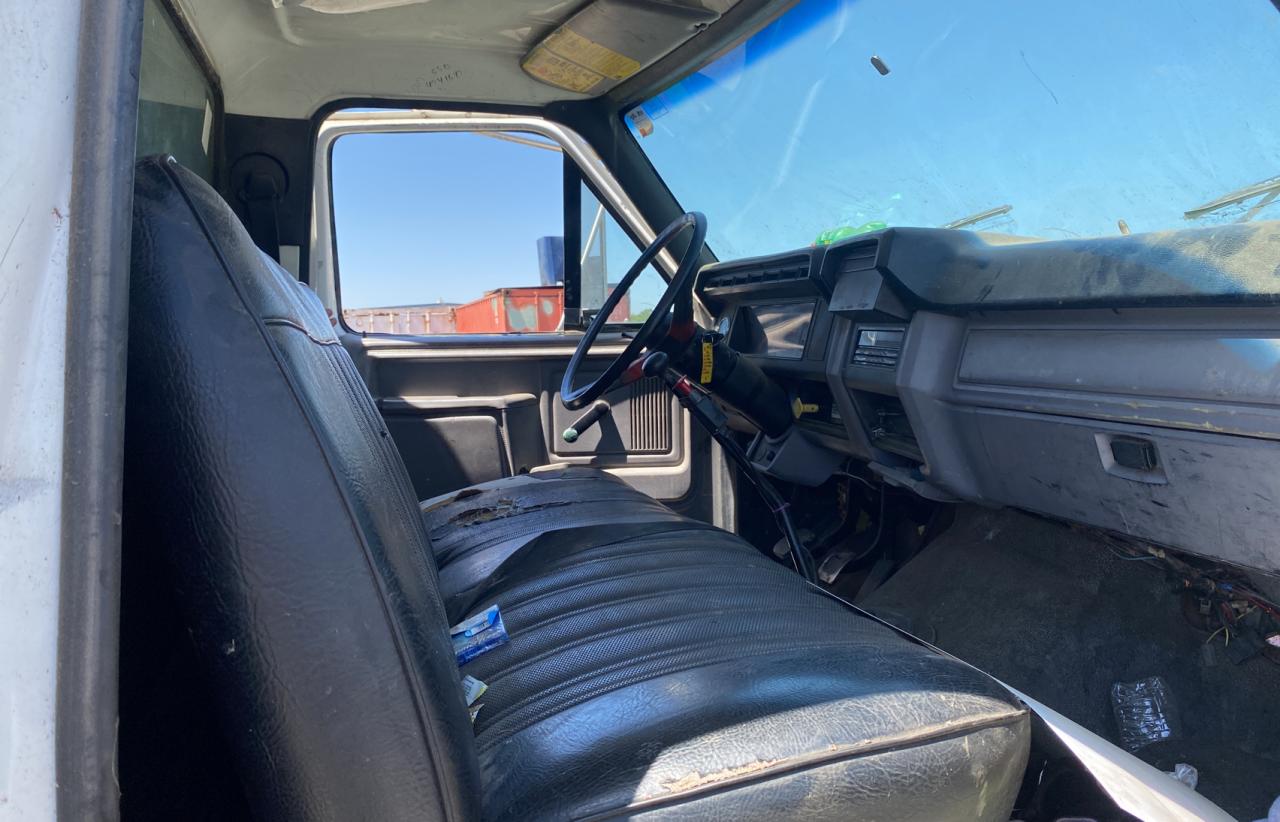 Photo 5 from auction – 1996 FORD F700 with VIN 1FDNF70J1TVA00842