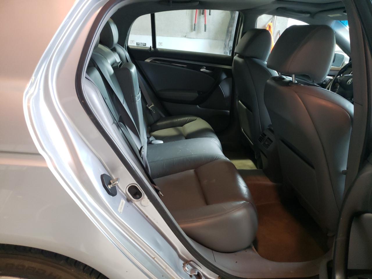 Photo 6 from auction – 2004 ACURA TL with VIN 19UUA66244A045843