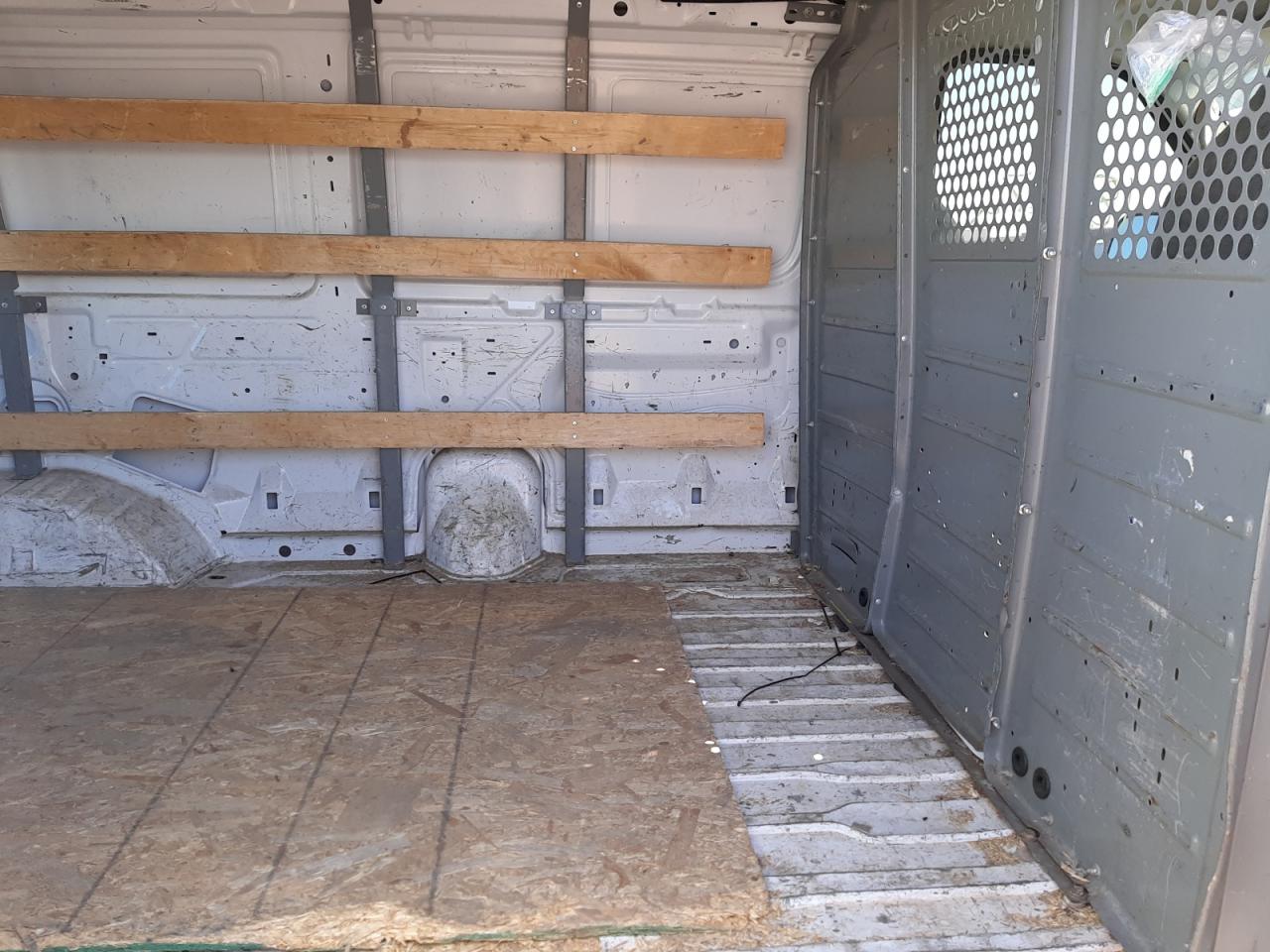 Photo 6 from auction – 2014 FORD ECONOLINE with VIN 1FTNE2EW1EDA10052