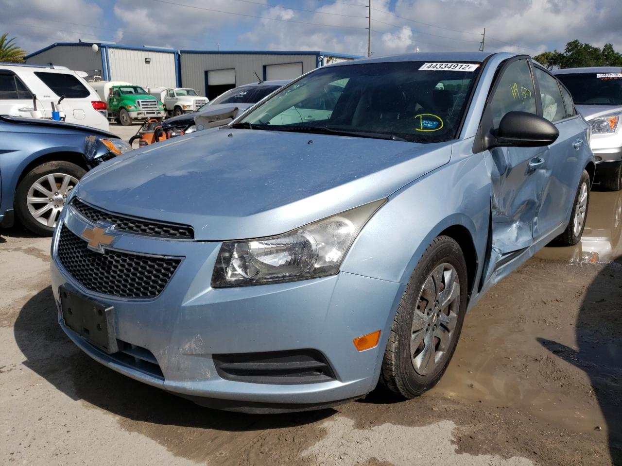 Photo 2 from auction – 2011 CHEVROLET CRUZE LS with VIN 1G1PC5SH1B7254339