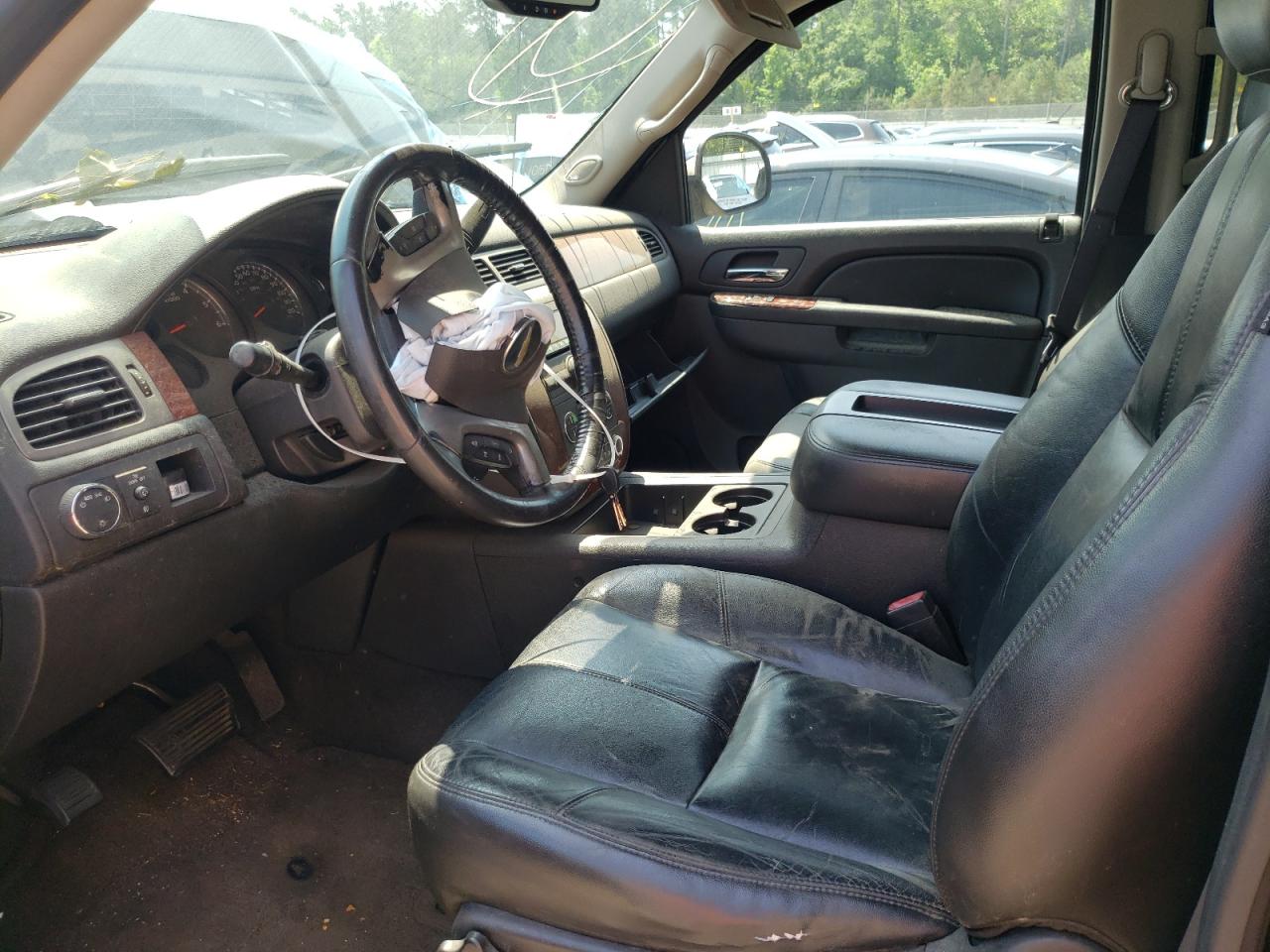 Photo 5 from auction – 2011 CHEVROLET AVALANCHE with VIN 3GNMCFE07BG359937
