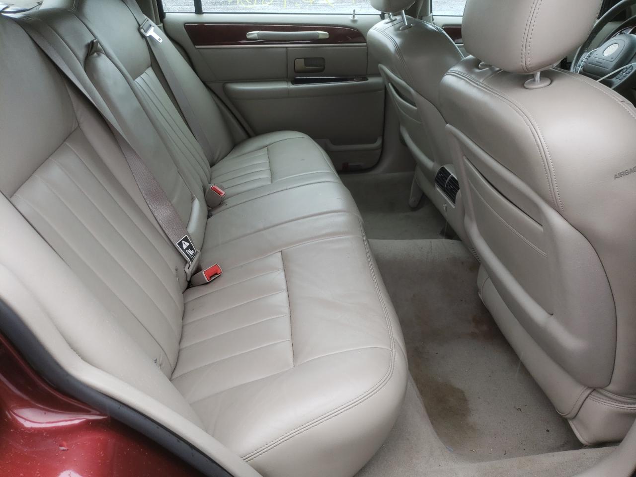 Photo 6 from auction – 2003 LINCOLN TOWN CAR E with VIN 1LNHM81W83Y649247