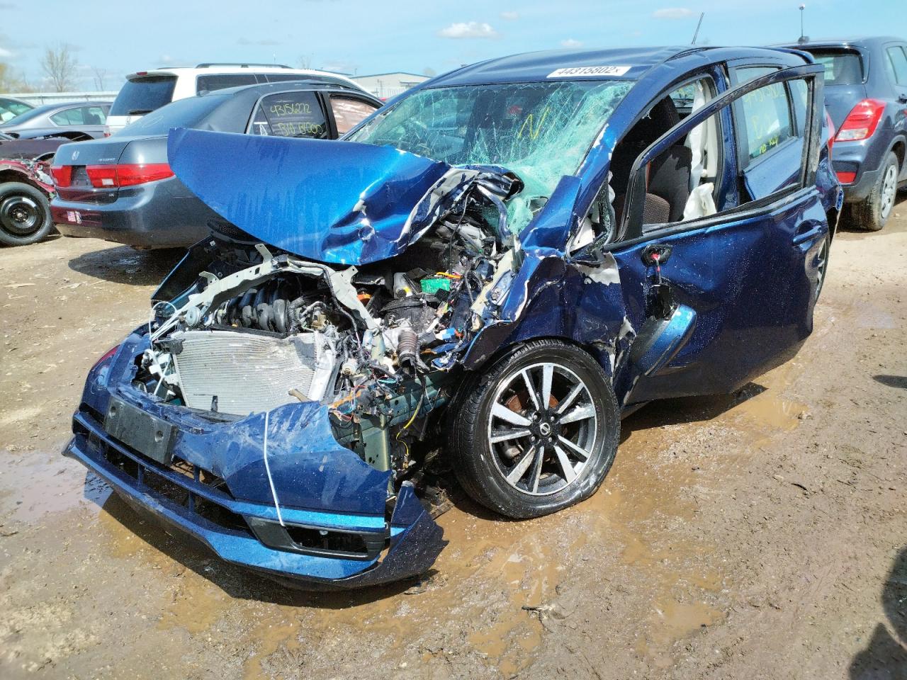 Photo 2 from auction – 2018 NISSAN VERSA NOTE with VIN 3N1CE2CP5JL361377