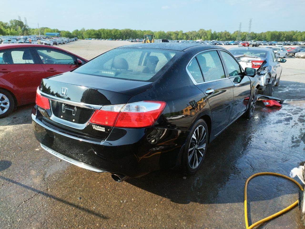 Photo 4 from auction – 2015 HONDA ACCORD EX with VIN 1HGCR2F7XFA014107
