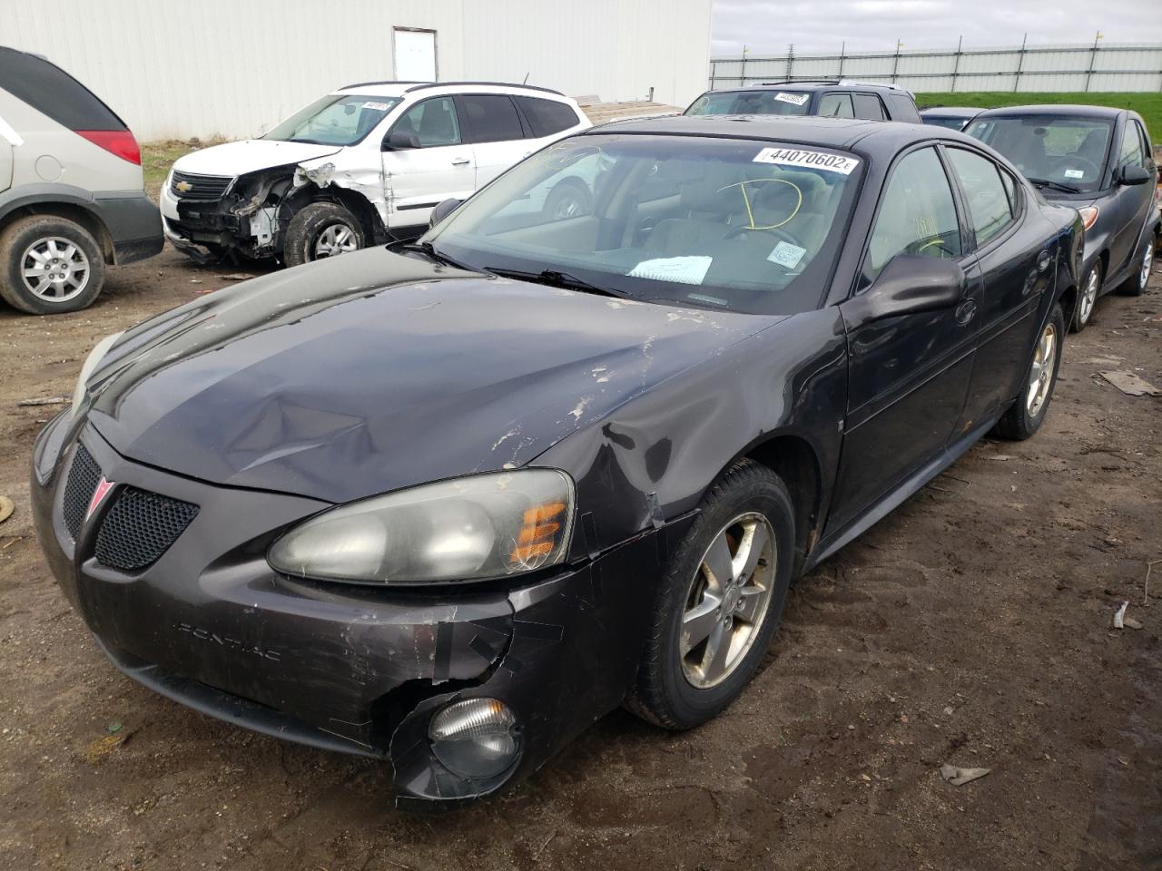 Photo 2 from auction – 2008 PONTIAC GRAND PRIX with VIN 2G2WP552081168979
