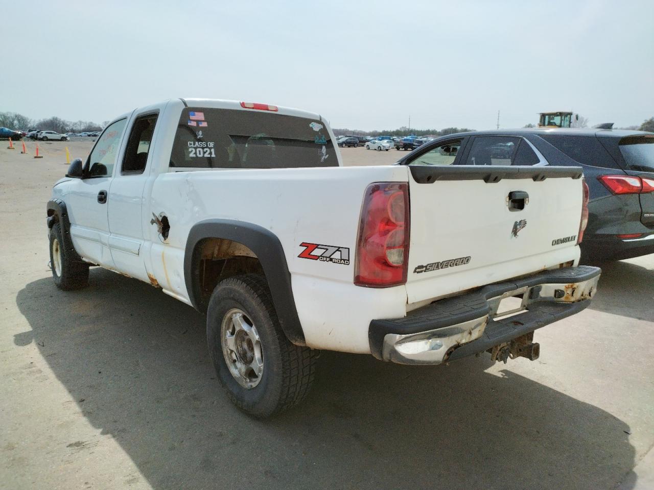 Photo 3 from auction – 2003 CHEVROLET SILVERADO with VIN 2GCEK19TX31139919