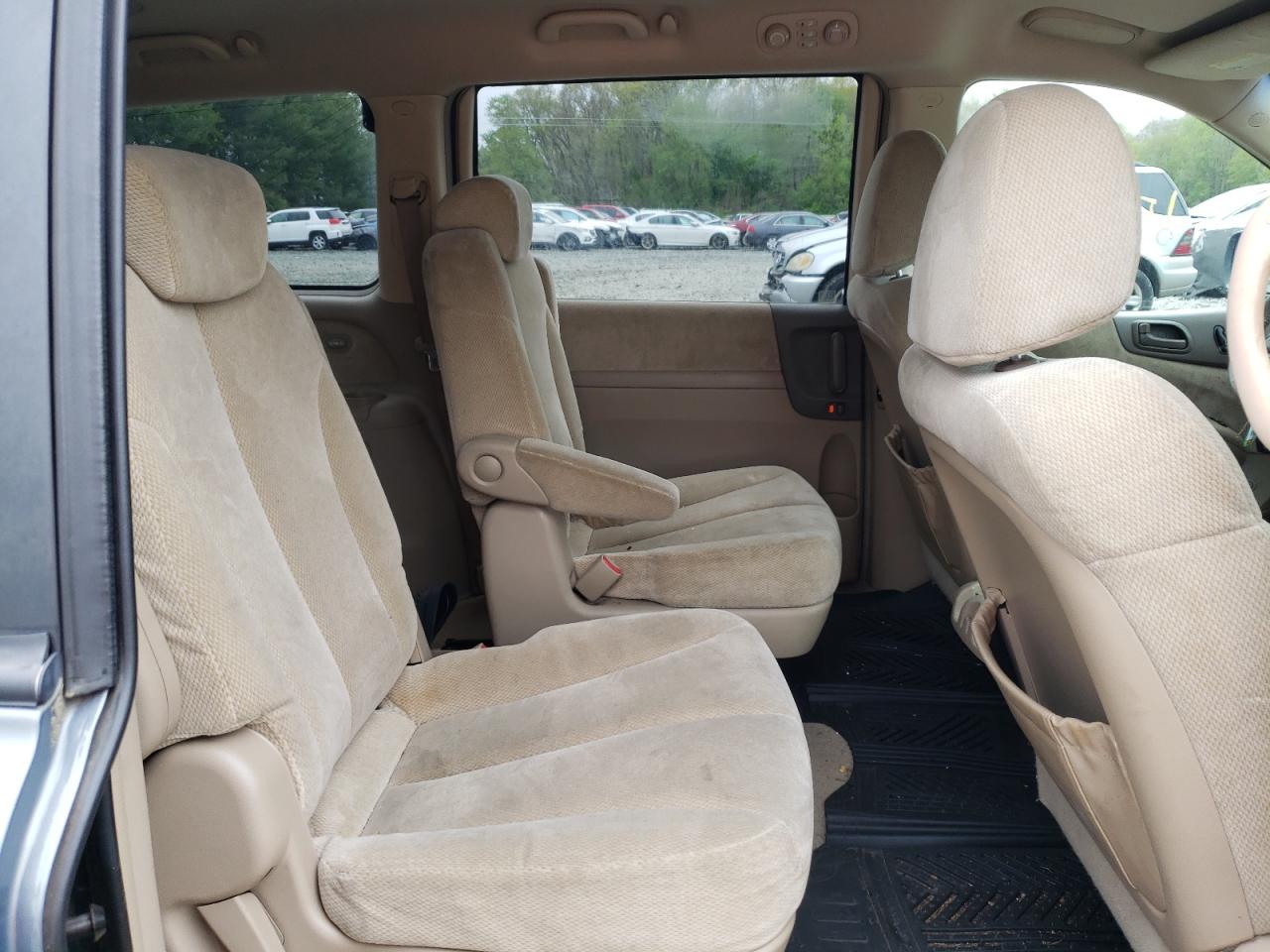 Photo 6 from auction – 2006 KIA SEDONA EX with VIN KNDMB233266089119