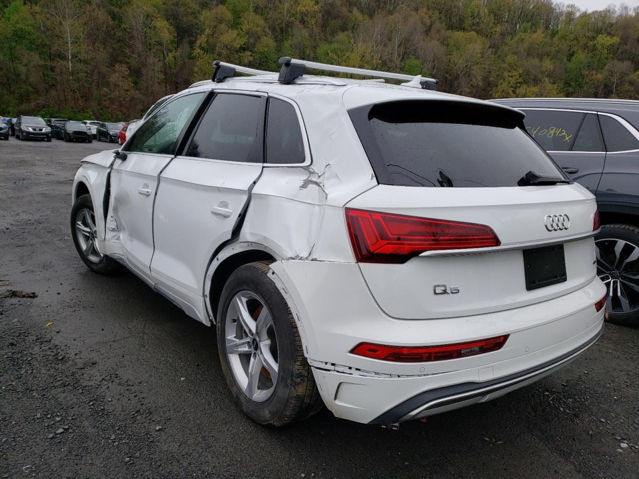 Photo 3 from auction – 2021 AUDI Q5 PREMIUM with VIN WA1AAAFY4M2003203