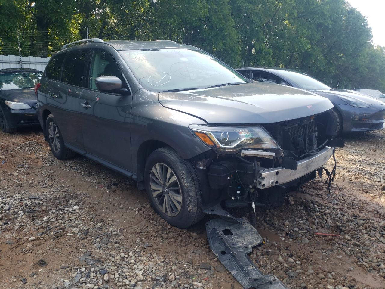 Photo 14 from auction – 2017 NISSAN PATHFINDER with VIN 5N1DR2MM7HC680632
