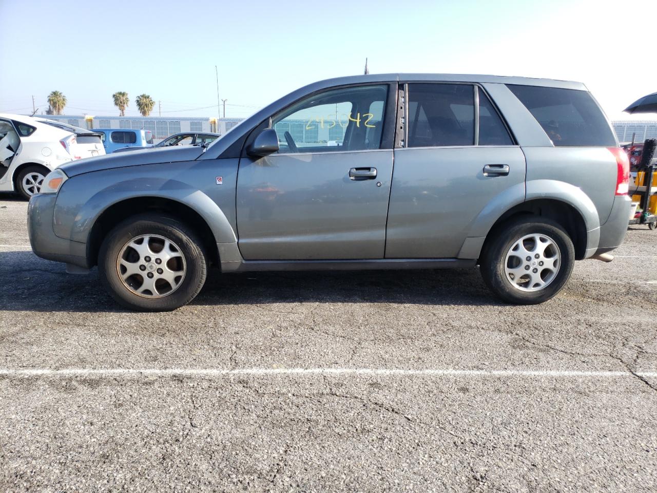 Photo 9 from auction – 2006 SATURN VUE with VIN 5GZCZ53476S865641