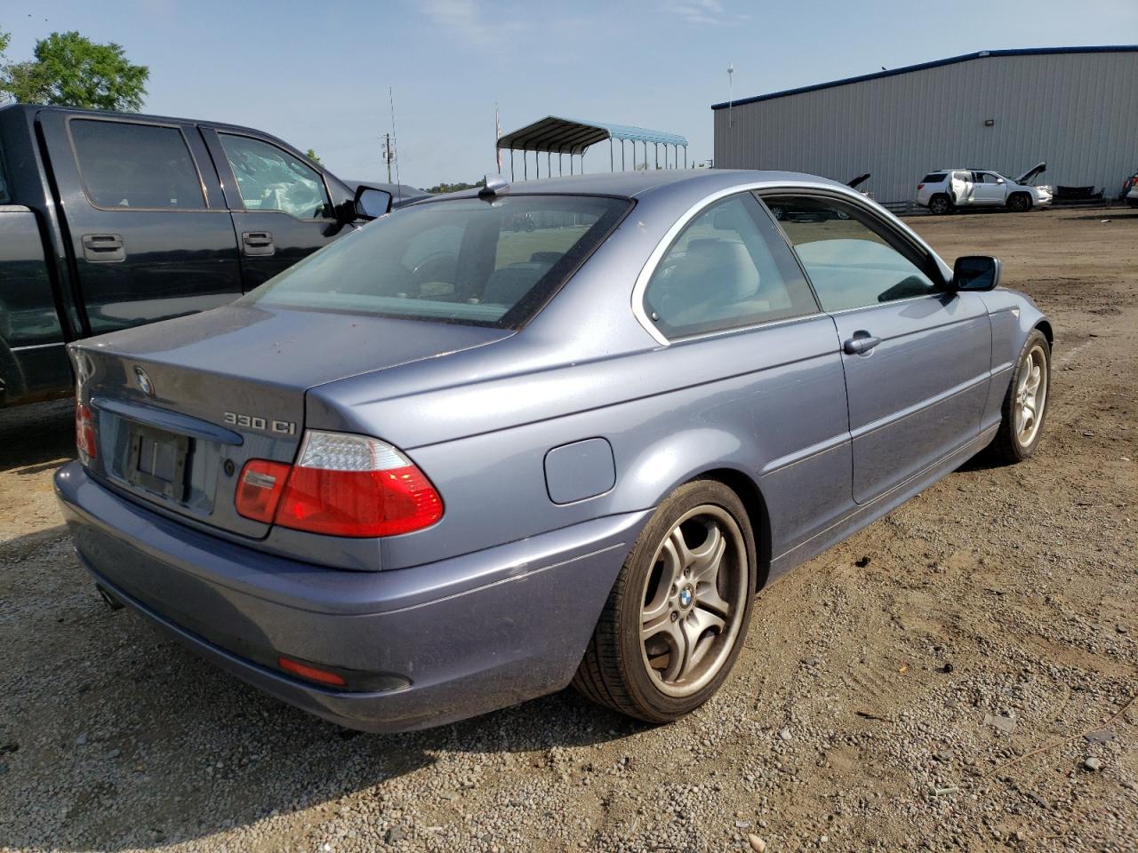Photo 4 from auction – 2004 BMW 330 CI with VIN WBABD53454PD96383