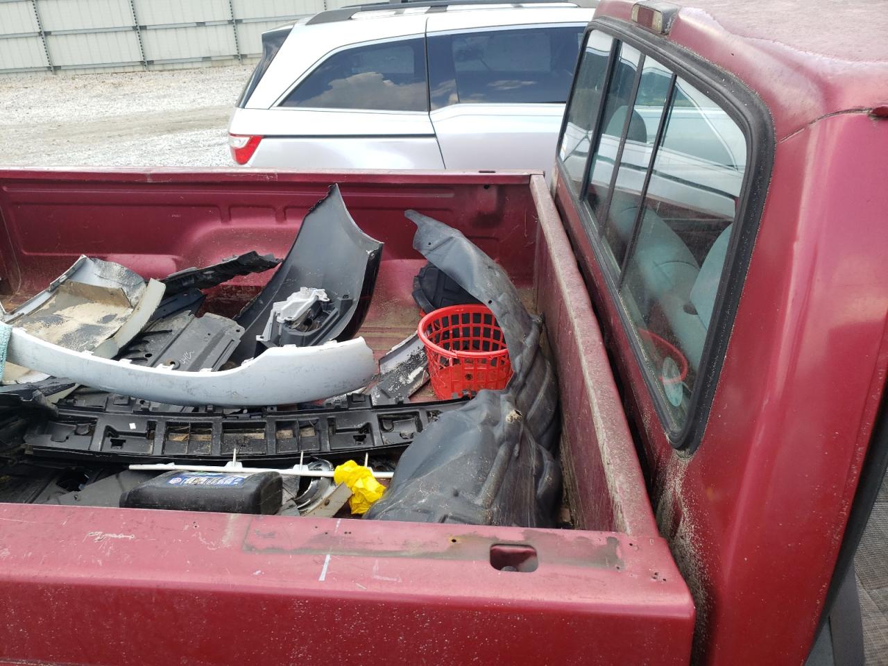 Photo 6 from auction – 1995 FORD F150 with VIN 1FTEF15Y2SNA93649