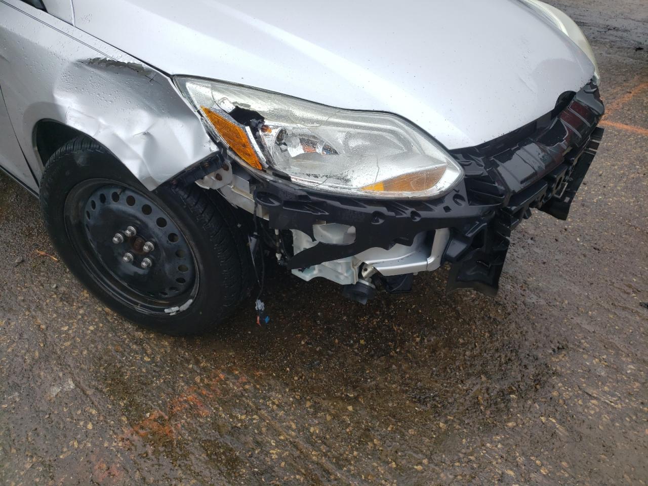 Photo 9 from auction – 2012 FORD FOCUS SE with VIN 1FAHP3K26CL189390