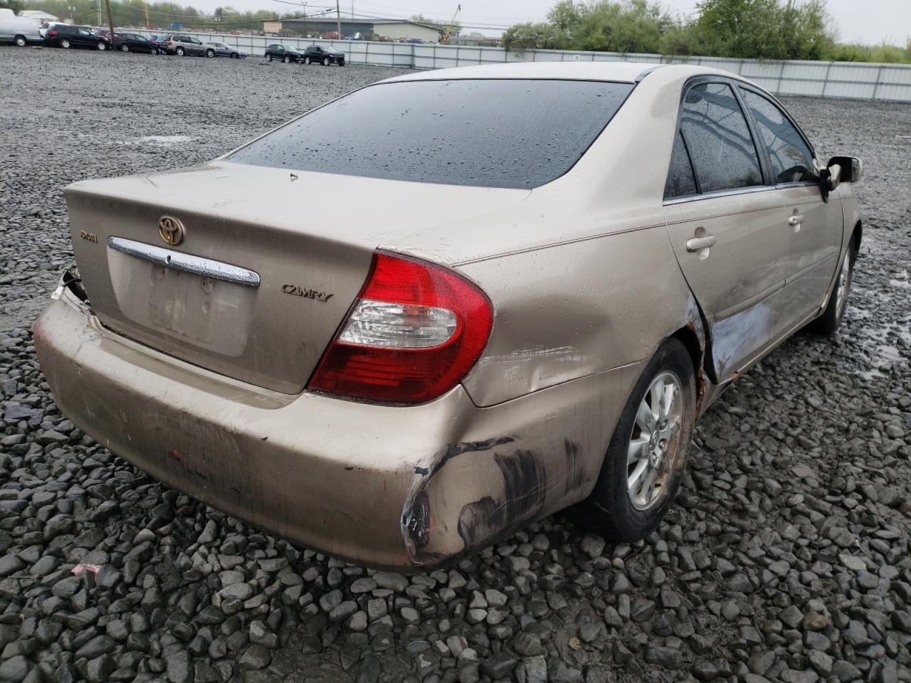 Photo 16 from auction – 2002 TOYOTA CAMRY LE with VIN 4T1BE32K32U528116