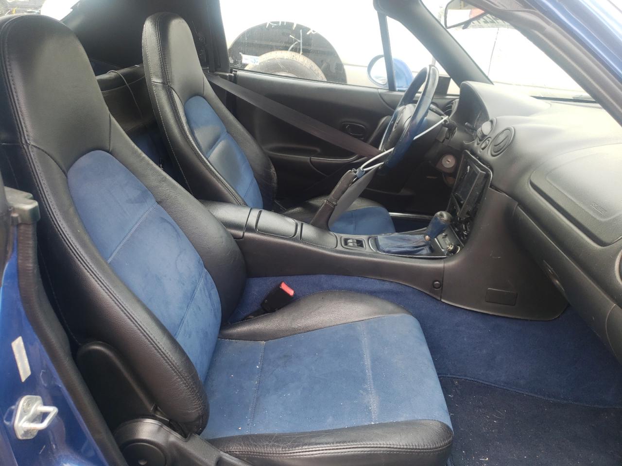 Photo 5 from auction – 1999 MAZDA MX-5 MIATA with VIN JM1NB3534X0128093