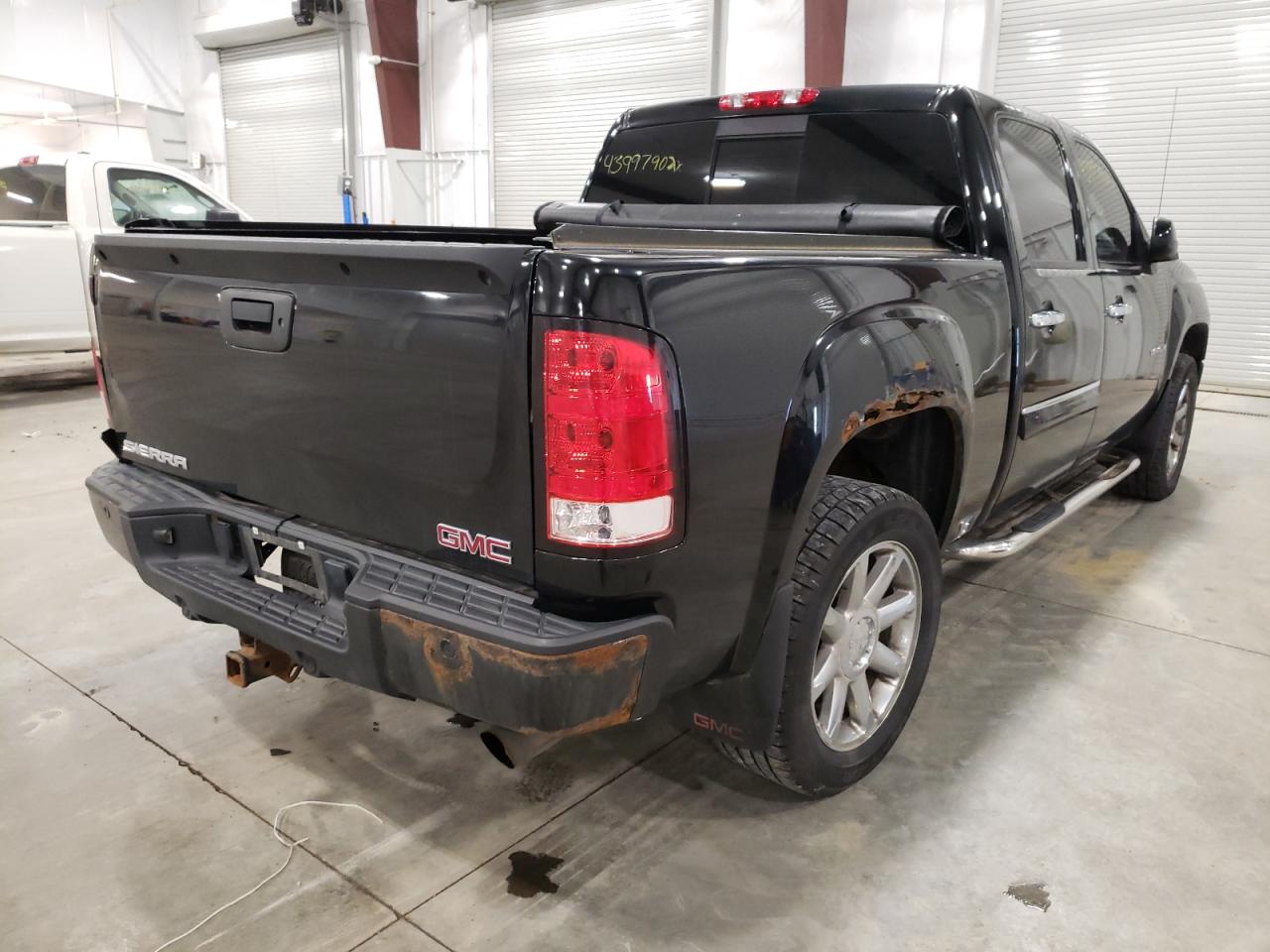 Photo 4 from auction – 2009 GMC SIERRA K15 with VIN 3GTEK032X9G276448