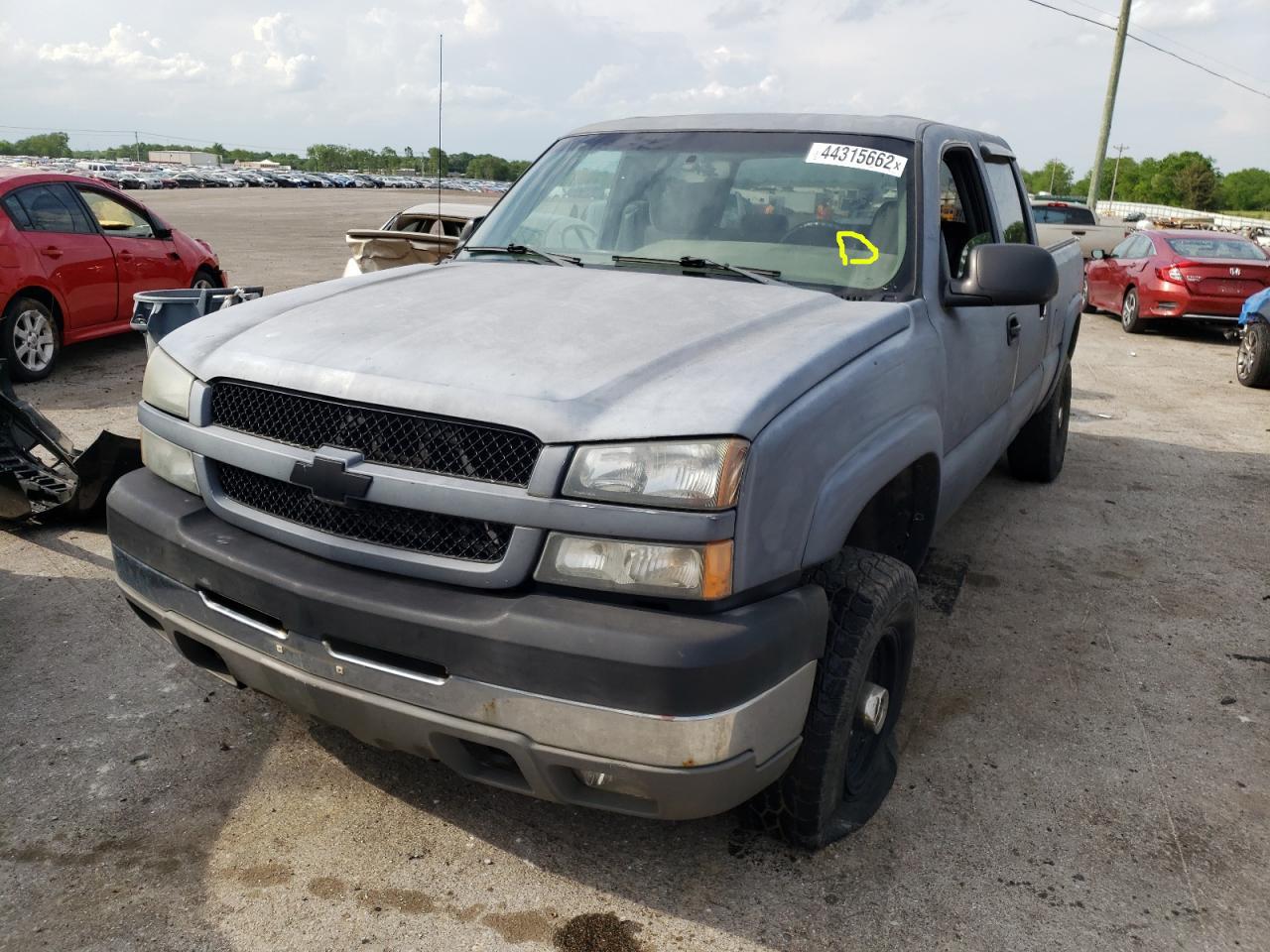 Photo 2 from auction – 2004 CHEVROLET SILVERADO with VIN 1GCHK23264F261464