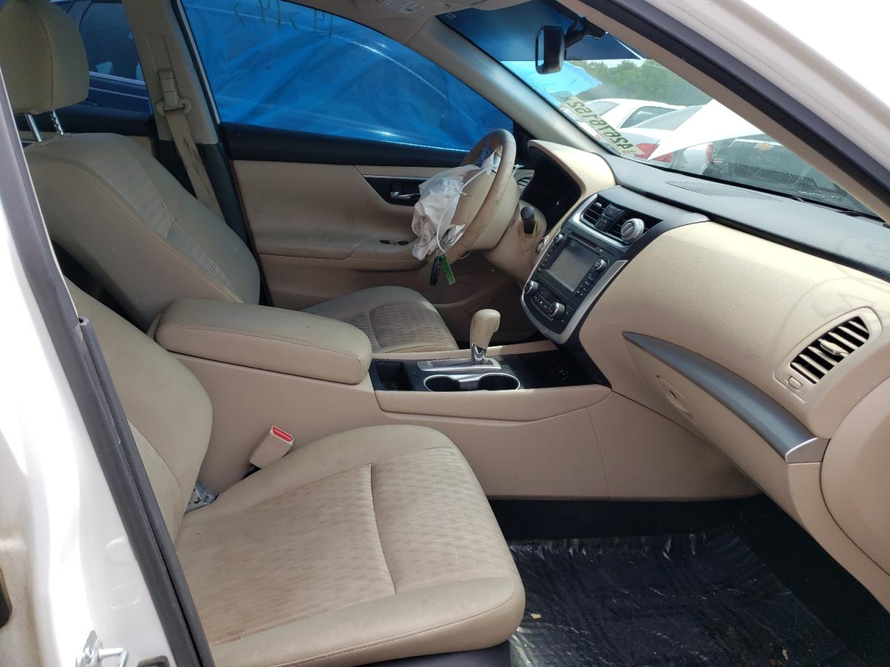 Photo 5 from auction – 2016 NISSAN ALTIMA 2.5 with VIN 1N4AL3AP8GC210322