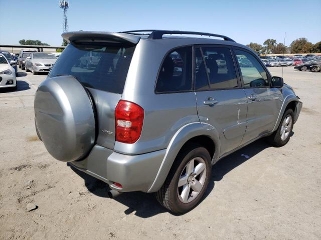 Photo 4 from auction – 2005 TOYOTA RAV4 with VIN JTEHD20V950040787