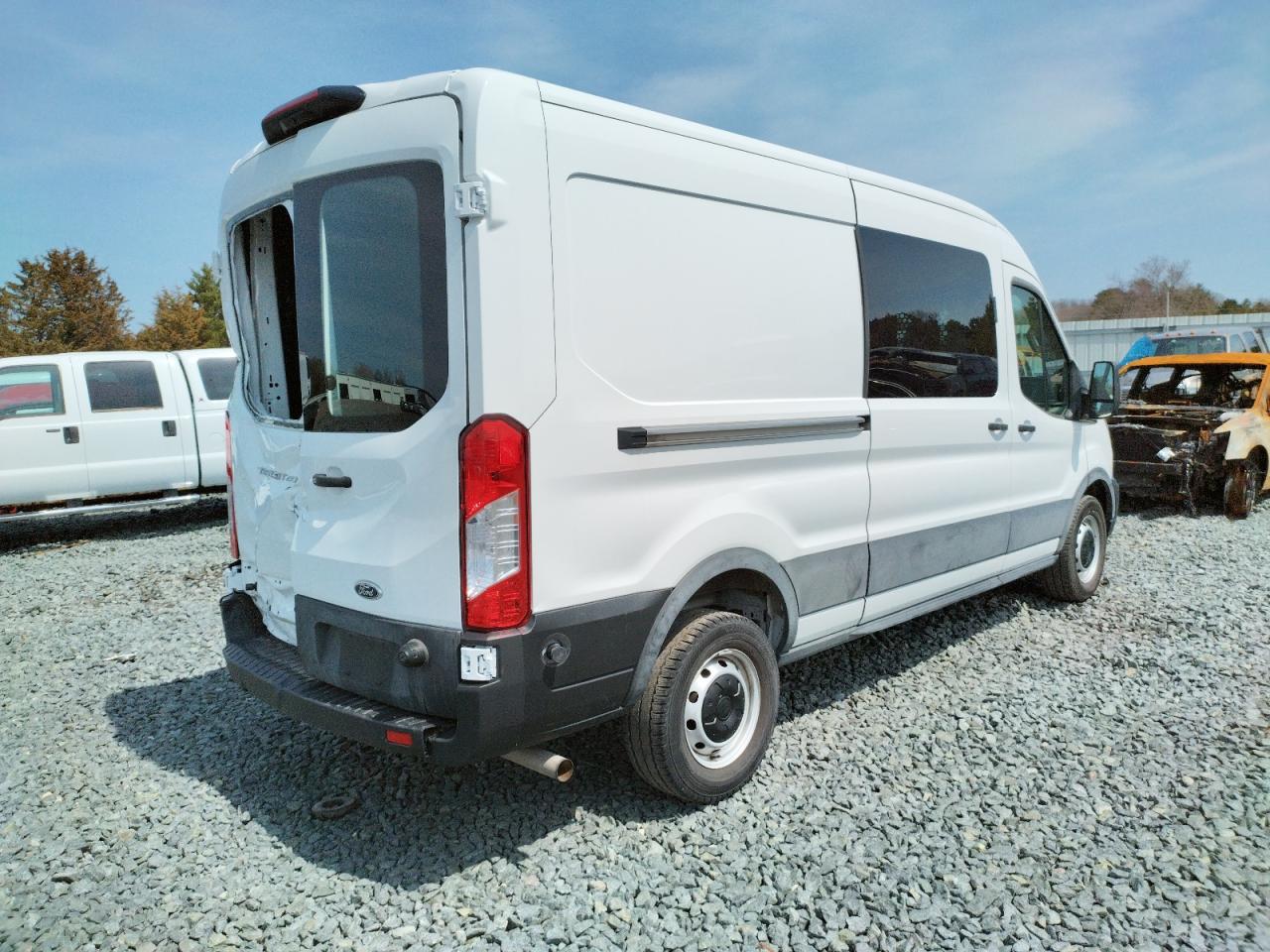 Photo 4 from auction – 2020 FORD TRANSIT T- with VIN 1FTBR1C83LKB67807