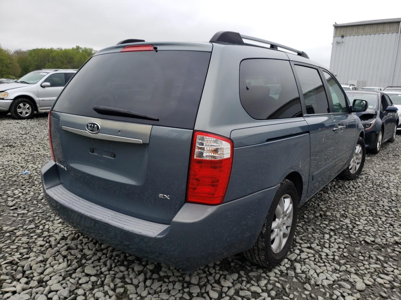 Photo 4 from auction – 2006 KIA SEDONA EX with VIN KNDMB233266089119
