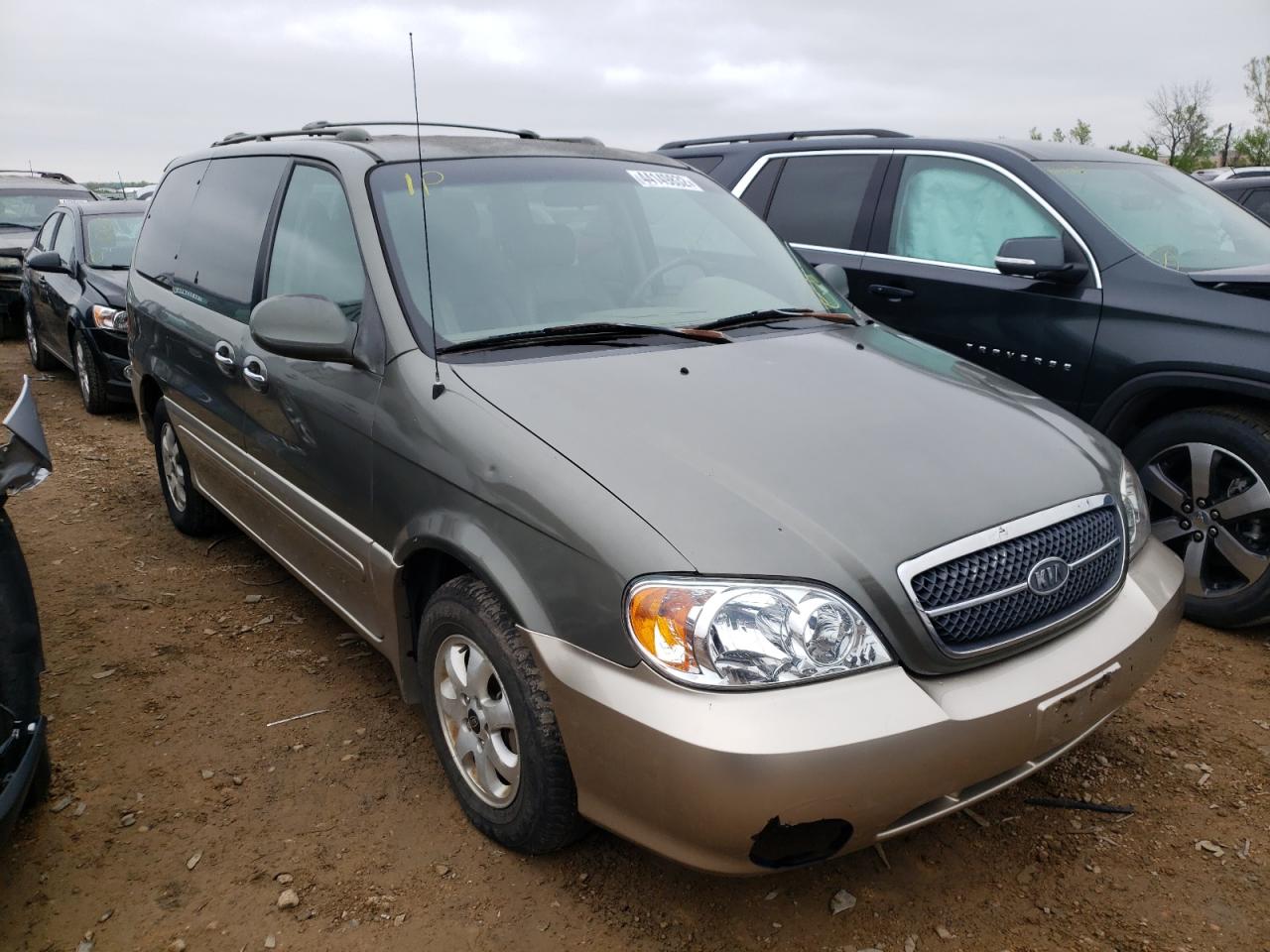 KIA SEDONA EX 2004 with VIN KNDUP131946549657 - Photo from auction