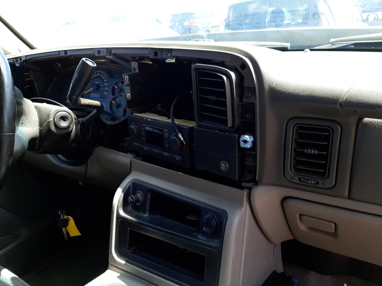 Photo 9 from auction – 2005 CHEVROLET AVALANCHE with VIN 3GNEK12Z75G220179
