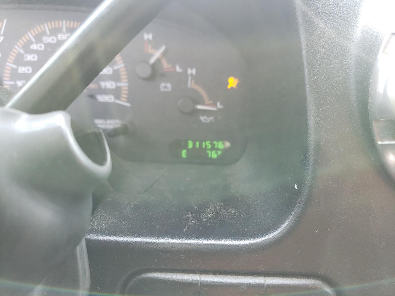 Zdjęcie 8 z aukcji – 2003 FORD EXPEDITION z VIN 1FMRU15W73LB27468