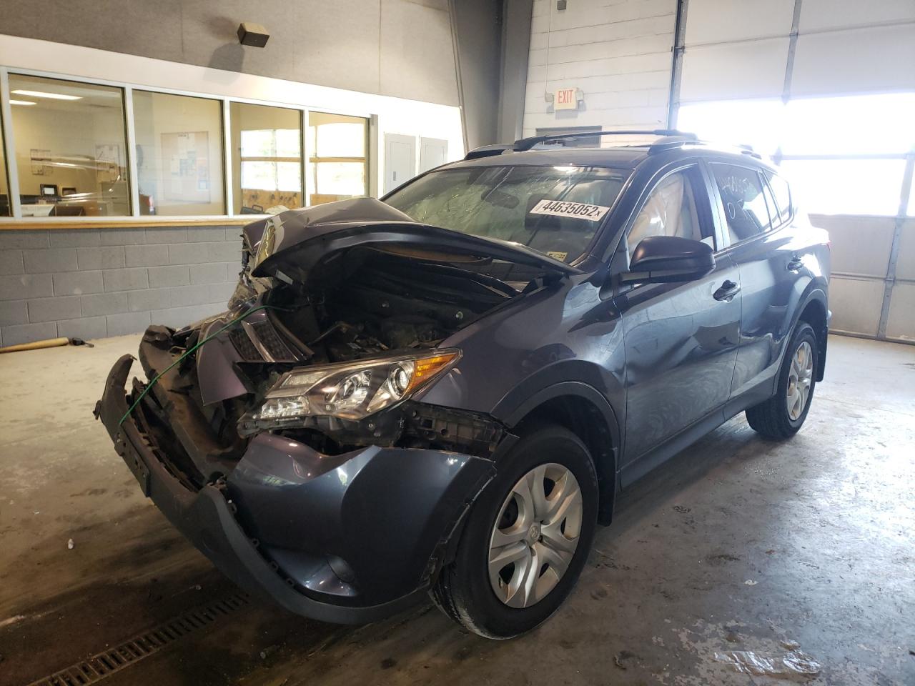 Photo 2 from auction – 2013 TOYOTA RAV4 LE with VIN JTMZFREV7D5007597