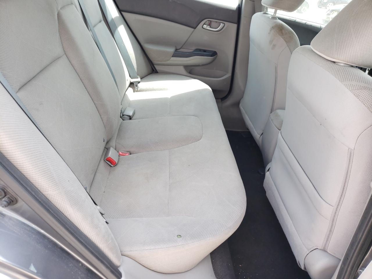 Photo 6 from auction – 2012 HONDA CIVIC LX with VIN 2HGFB2F53CH317601