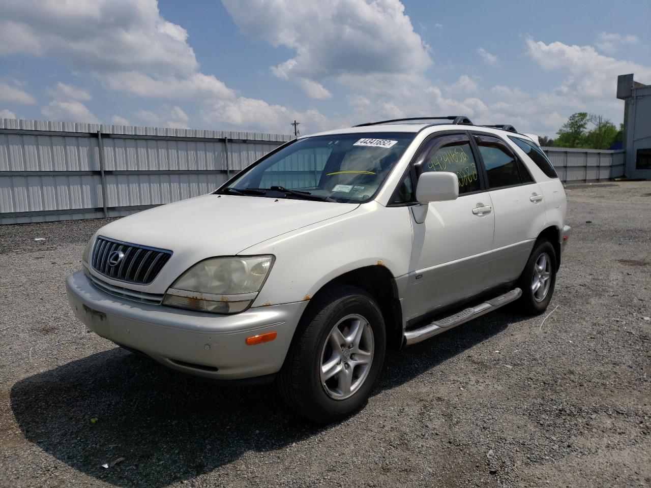 Photo 2 from auction – 2002 LEXUS RX 300 with VIN JTJHF10U620248120
