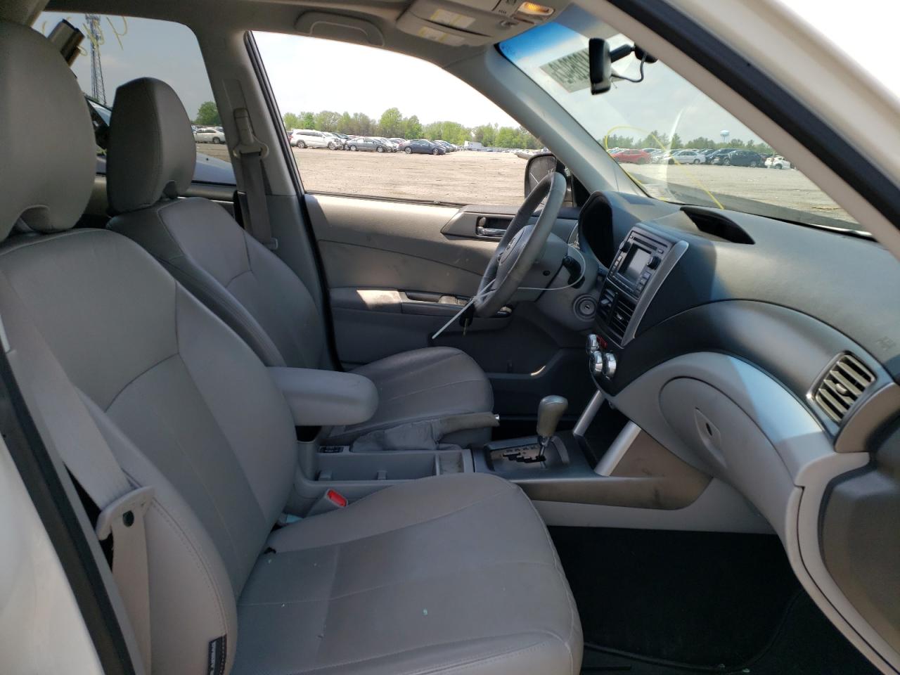 Photo 5 from auction – 2012 SUBARU FORESTER L with VIN JF2SHAEC7CH433266