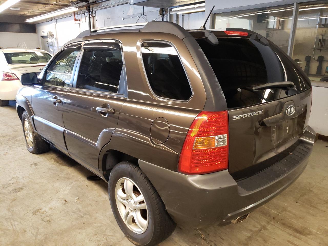 Photo 3 from auction – 2005 KIA NEW SPORTA with VIN KNDJF723357060923