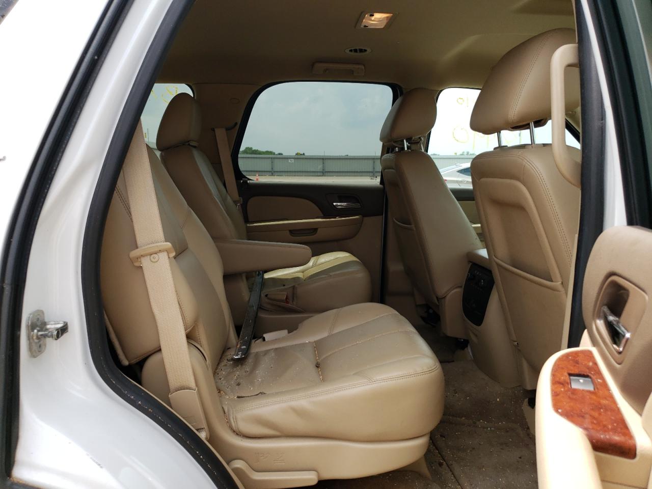 Photo 6 from auction – 2012 GMC YUKON SLT with VIN 1GKS1CE04CR199414