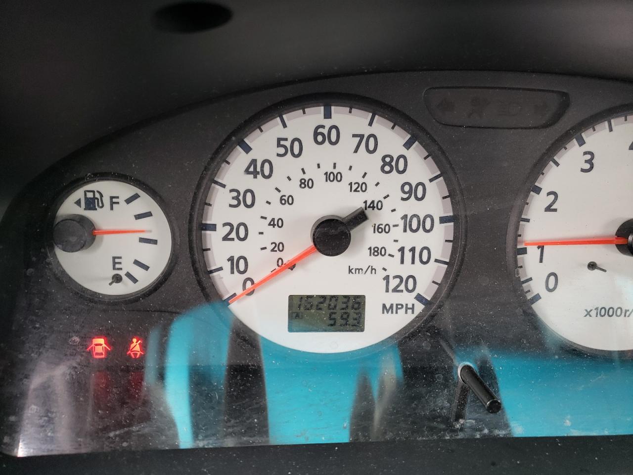 Photo 8 from auction – 2002 NISSAN PATHFINDER with VIN JN8DR09X42W650574