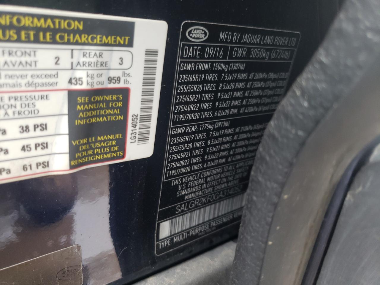 Photo 10 from auction – 2016 LAND ROVER RANGE ROVE with VIN SALGR2KF0GA314052