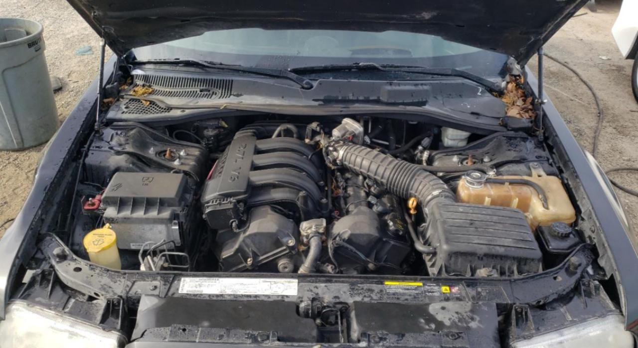 Photo 7 from auction – 2006 CHRYSLER 300 with VIN 2C3KA43R26H365053