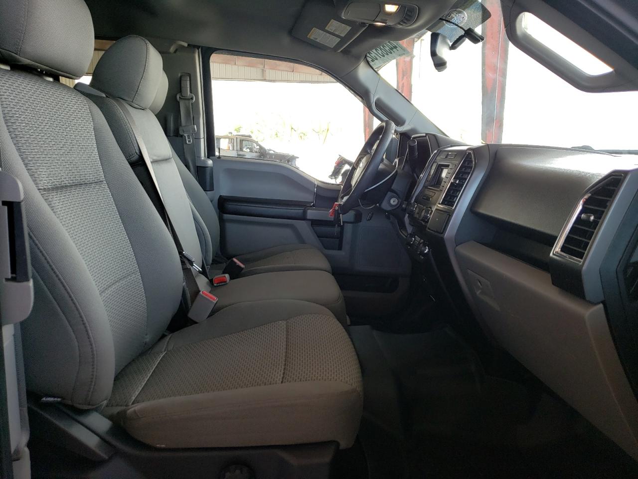 Photo 5 from auction – 2015 FORD F150 SUPER with VIN 1FTEX1EP4FFC16212