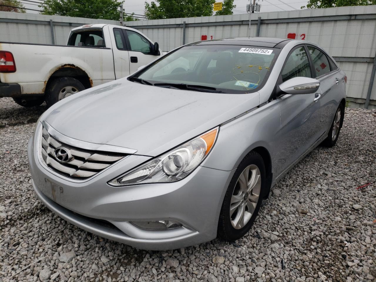Photo 2 from auction – 2012 HYUNDAI SONATA SE with VIN 5NPEC4ACXCH399925