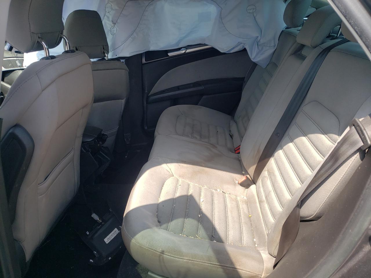 Photo 6 from auction – 2014 FORD FUSION S with VIN 3FA6P0G75ER114436