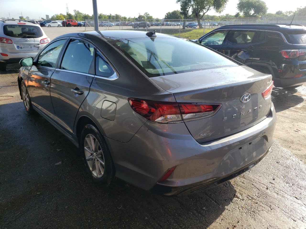 Photo 3 from auction – 2018 HYUNDAI SONATA SE with VIN 5NPE24AF2JH705302