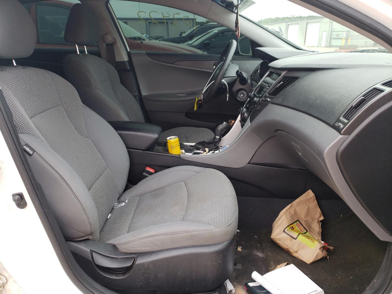 Photo 5 from auction – 2014 HYUNDAI SONATA GLS with VIN 5NPEB4ACXEH830303