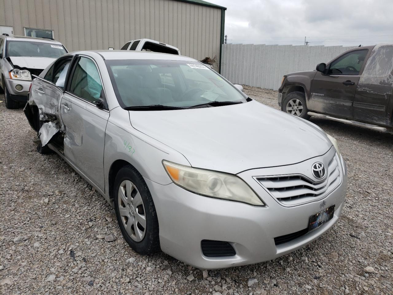 TOYOTA CAMRY BASE 2011 with VIN 4T1BF3EKXBU133844 - Photo from auction