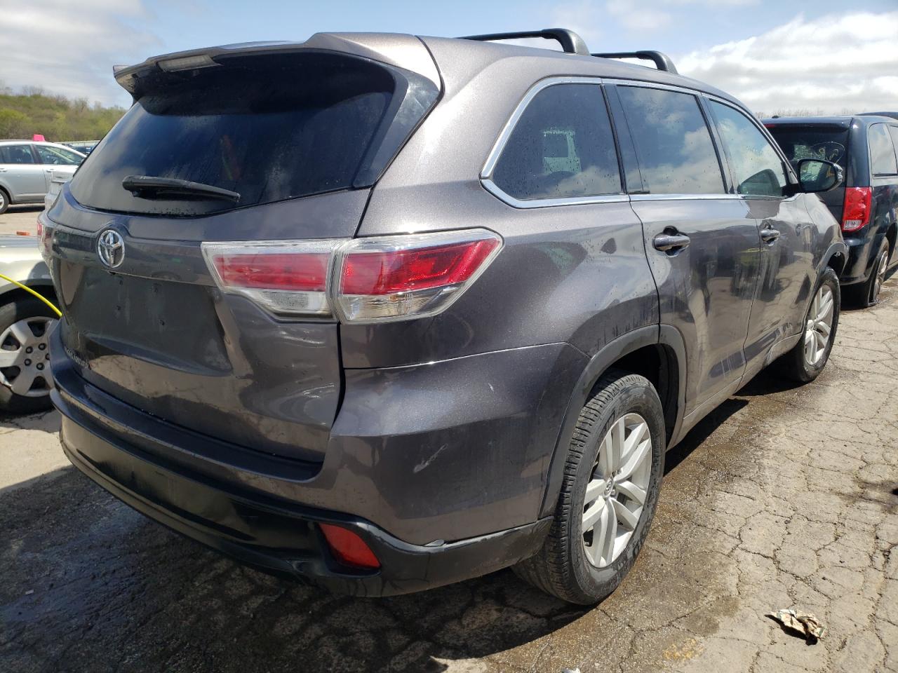 Photo 4 from auction – 2014 TOYOTA HIGHLANDER with VIN 5TDZARFH3ES007776