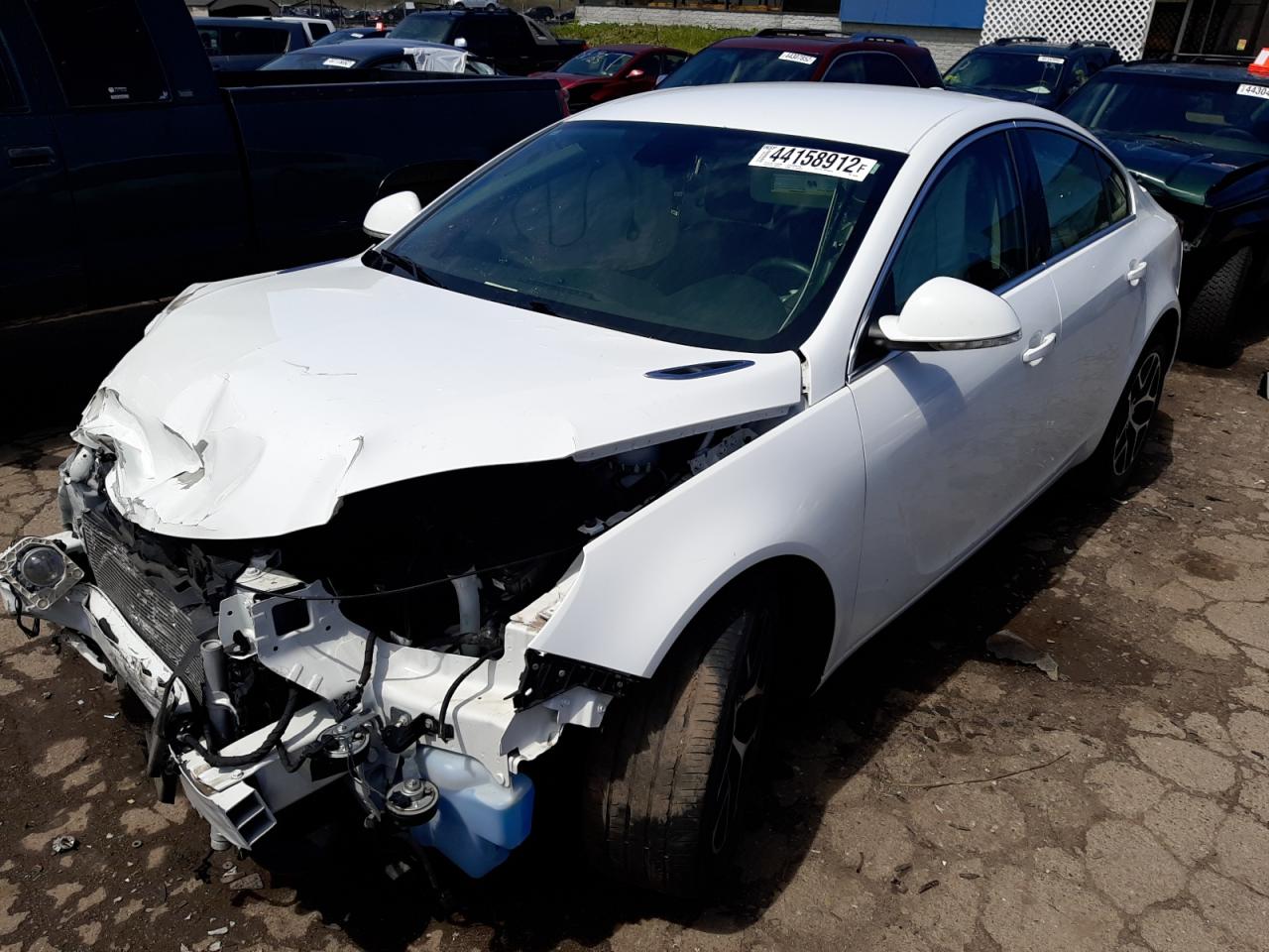 Photo 2 from auction – 2017 BUICK REGAL SPOR with VIN 2G4GL5EX6H9103008